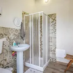 Stunning Home In Comiso *
