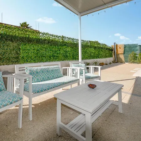 Stunning Home In Comiso Сasa de vacaciones *